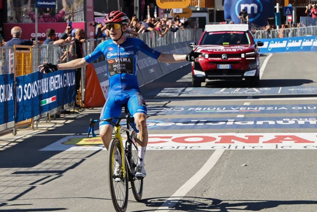 CYCLING - Giro d Italia - Stage 14 - Aosta - Pila Photo by IPA ABACAPRESS.COM85010696 - VINGEGAARD Jonas DEN (Team Visma Lease a Bike) winner of the 14th stage of the 109th Giro d Italia 2026, Stage 14 from Aosta to Pila, on May 23, Pila (AO), Italy during Stage 14 - Aosta - Pila, Giro d Italia race in Pila, Italy, May 23 2026 Pila Italy  Copyright: xIPAxSport ABACAx