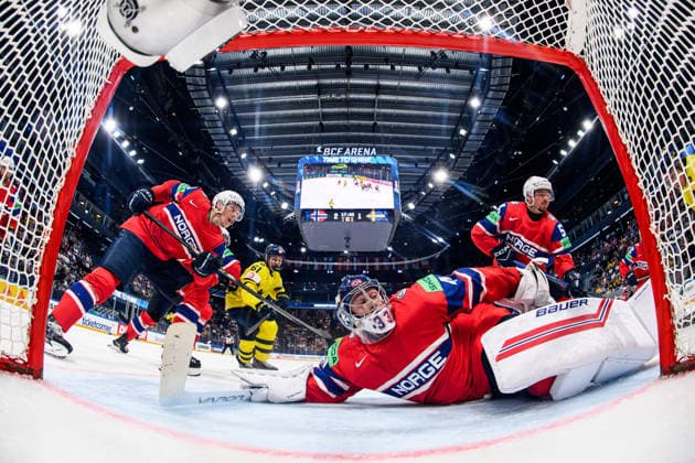 260523 goaltender Henrik Haukeland of Norway during the 2026 IIHF Ice Hockey World Championship match between Norway and Sweden on May 23, 2026 in Fribourg Photo Jesper Zerman BILDBYRAN kod JZ JZ0727 ishockey ice hockey ishockey vm 2026 vm 2026 iihf world championship norge norway sverige sweden bbeng  Copyright: JESPERxZERMAN BB260523JZ089