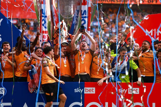 LONDON, ENGLAND - MAY 23: Hull City lift the EFL Championship Play-off Trophy during the Sky Bet Championship Play-Off Final between Hull City and Middlesbrough at Wembley Stadium on May 23, 2026 in London, England.  Copyright: xMBxMediax