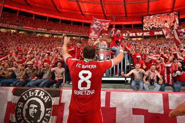 23 05 2026, xsltx, Football DFB Cup Final, FC Bayern Munich VfB Stuttgart v l jubilation, joy about the cup victory Leon Goretzka FC Bayern Muenchen DFL DFB REGULATIONS PROHIBIT ANY USE OF PHOTOGRAPHS as IMAGE SEQUENCES and or QUASI VIDEO Berlin