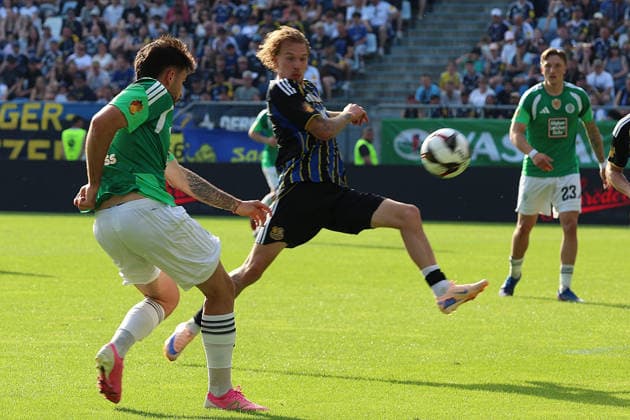 23 05 2026, xrekx, Fußball Landespokal Saarland Finale, 1 FC Saarbrücken FC 08 Homburg v l Miguel Goncalves FC 08 Homburg Niko Bretschneider 1 FC Saarbruecken Zweikampf, Aktion, action, battle for the ball DFL DFB REGULATIONS PROHIBIT ANY USE OF PHOTOGRAPHS as IMAGE SEQUENCES and or QUASI VIDEO Saarbrücken