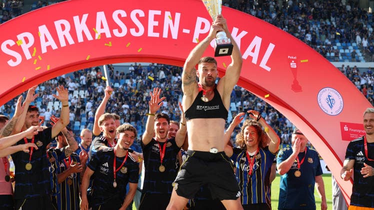 23 05 2026, xrekx, Fußball Landespokal Saarland Finale, 1 FC Saarbrücken FC 08 Homburg v l Sieger Sparkassen Pokal 2026 Kai Brünker Bruenker 1 FC Saarbruecken DFL DFB REGULATIONS PROHIBIT ANY USE OF PHOTOGRAPHS as IMAGE SEQUENCES and or QUASI VIDEO Saarbrücken