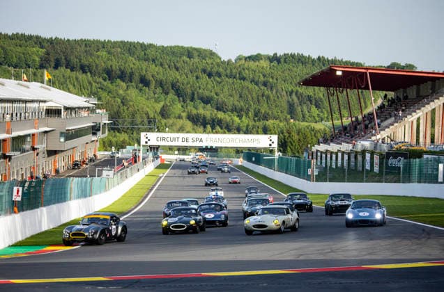 LE MANS CLASSIC SERIES 2026 - SPA-CLASSIC 139 DAYRAUT Xavier (fra), Shelby Cobra 289 1963, Sixties Endurance, action, start with 43 THORPE James (gbr), MITCHELL Jonathan (gbr), Jaguar E-Type 3.8 1965, Sixties Endurance during the 2026 Spa-Classic, 2nd round of the Le Mans Classic Series 2026, from May 22 to 24 in Circuit de Spa-Francorchamps, in Stavelot, Belgium - StavelotBelgium  Copyright: xDamienxSaulnierx