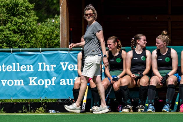 BHC 1 Damen Club Raffelberg Feldhockey, 2 Playdown Spiel, 1 Bundesliga, Frauen Bremen, Deutschland, 23 05 26 BHC 1 Damen Club Raffelberg im Bremer Hockey Club e V am 23 05 2026 in Bremen, Deutschland Foto von Axel Kaste Trainer Raffelberg Susanne Wollschläger Bremen Bremer Hockey Club e V Freie Hansestadt Bremen Deutschland BHC Damen - Raffelberg 3-1 23.5.26 LR-3680