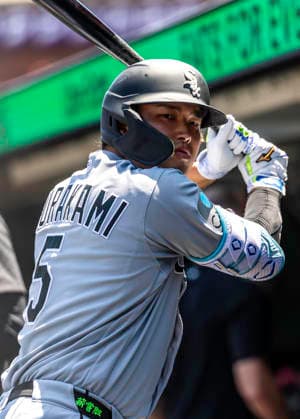 MLB, Baseball Herren, USA 2026: Chicago Vs San Francisco MAY 23 May 23 2026 Chicago first baseman Munetaka Murakami (5)warms up to bat during the MLB game between Chicago White Sox and the San Francisco Giants. Thurman James CSM (Credit Image: Â Thurman James Cal Media) San Francisco Ca USA EDITORIAL USE ONLY Copyright: xx ZUMA-20260523_zma_c04_022.jpg ThurmanxJamesx csmphotothree491442