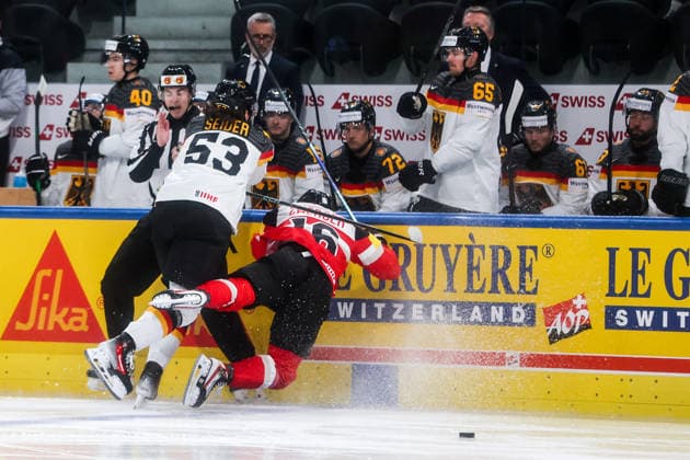 Ice hockey, Eishockey - IIHF WC 2026 ZURICH,SWITZERLAND,23.MAY.26 - ICE HOCKEY - IIHF Ice Hockey World Championship, WM, Weltmeisterschaft 2026, group stage, Austria vs Germany. Image shows Moritz Seider (GER) and Dominic Zwerger (AUT).  GEPAxpictures xMaticxKlansek