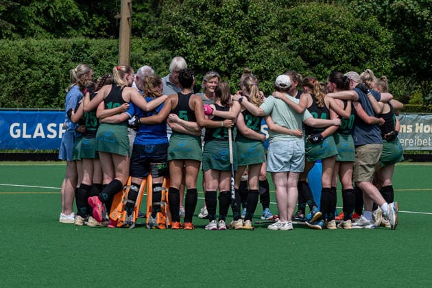 BHC 1 Damen Club Raffelberg Feldhockey, 2 Playdown Spiel, 1 Bundesliga, Frauen Bremen, Deutschland, 23 05 26 BHC 1 Damen Club Raffelberg im Bremer Hockey Club e V am 23 05 2026 in Bremen, Deutschland Foto von Axel Kaste Sieg, Freude, Jubel, BHC Team spielt nächste Saison 1 Bundesliga Bremen Bremer Hockey Club e V Freie Hansestadt Bremen Deutschland BHC Damen - Raffelberg 3-1 23.5.26 LR-4915