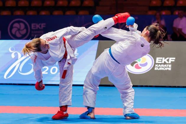 Madina Sadigova AZE, red against Zumra Rezzan Im TUR, blue in the final Kumite Women 55, 23 05 2026, Frankfurt am Main Germany , 61 European Karate Championships 2026 Frankfurt Main xprx