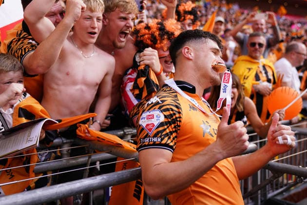 Sky Bet Championship Playoffs Final Hull City v Middlesbrough Ryan Giles of Hull City celebrates with support after play off final win during the Sky Bet Championship Playoffs Final match Hull City vs Middlesbrough at Wembley Stadium, London, United Kingdom on 23 May 2026 (Photo by Harvey Murphy News Images) Copyright: xHarveyxMurphy NewsxImagesx