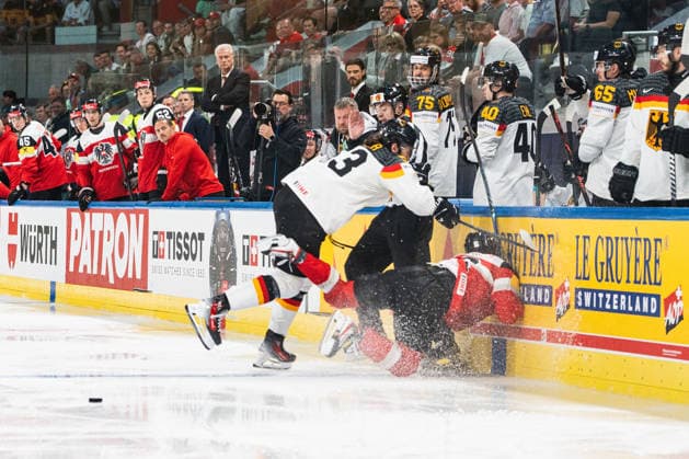 ZURICH, ZURICH - MAY 23: Moritz Seider of Germany battles with Dominic Zwerger of Austria during the 2026 IIHF World Championship, WM, Weltmeisterschaft match between Austria and Germany at Swiss Life Arena on May 23, 2026 in Zurich, Zurich, Switzerland.  Copyright: xLivioxBaeriswylx xSPPx Sportspressphoto_152997