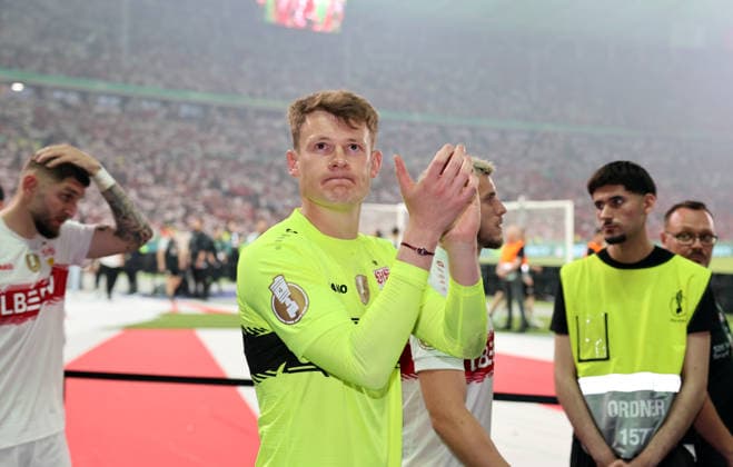 23 05 26 DFB Pokal Final 2026 FC Bayern Munich VfB Stuttgart Germany, Berlin, 23 05 2026, Football, Season 2025 2026, DFB Pokal Final 2026 Berlin, FC Bayern Munich VfB Stuttgart Alexander Nübel VfB Stuttgart