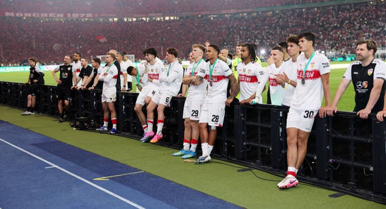23 05 26 DFB Pokal Final 2026 FC Bayern Munich VfB Stuttgart Germany, Berlin, 23 05 2026, Football, Season 2025 2026, DFB Pokal Final 2026 Berlin, FC Bayern Munich VfB Stuttgart Team Team Players VfB Stuttgart Disappointment after the end of the match