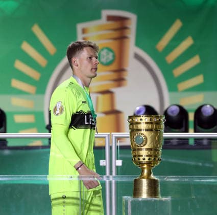 23 05 26 DFB Pokal Final 2026 FC Bayern Munich VfB Stuttgart Germany, Berlin, 23 05 2026, Football, Season 2025 2026, DFB Pokal Final 2026 Berlin, FC Bayern Munich VfB Stuttgart Alexander Nübel VfB Stuttgart