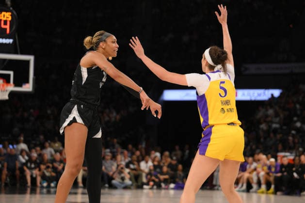 May 23, 2026, Las Vegas, Nevada, USA: The Los Angeles Sparks secured an upset victory over the Las Vegas Aces on May 23, 2026, defeating the defending champions 101-95 on the road at Michelob ULTRA Arena in Las Vegas WNBA, Basketball Damen, USA 2026: Los Angeles Sparks 101-95 Las Vegas Aces  - ZUMAo117 20260523_zsp_o117_008 Copyright: xMikaelxOnax