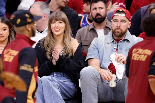 Basketball, NBA, Playoffs, Cleveland Cavaliers - New York Knicks, Taylor Swift and Travis Kelce