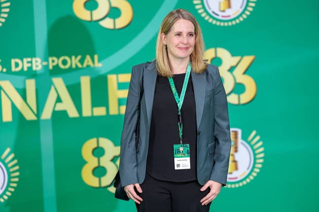 23 05 2026, Football, 83 DFB Cup Final, FC Bayern Munich VfB Stuttgart, Olympioastadion Berlin, Season 2025 2026 Verena Hubertz Minister of Construction Minister of Construction SPD Politician walking across the Green Carpet before the match DFB regulations prohibit any use of photographs as image sequences and or quasi video Berlin Germany