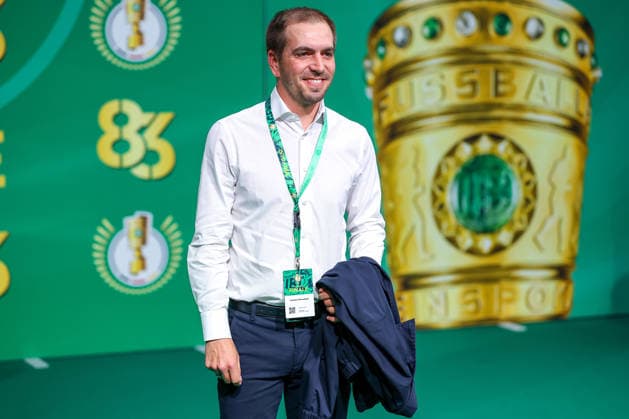 23 05 2026, Football, 83 DFB Pokal Final, FC Bayern München VfB Stuttgart, Olympioastadion Berlin, Season 2025 2026 Advisor Philipp Lahm VfB Stuttgart pl at the walk over the Green Carpet before the match DFB regulations prohibit any use of photographs as image sequences and or quasi video Berlin Germany