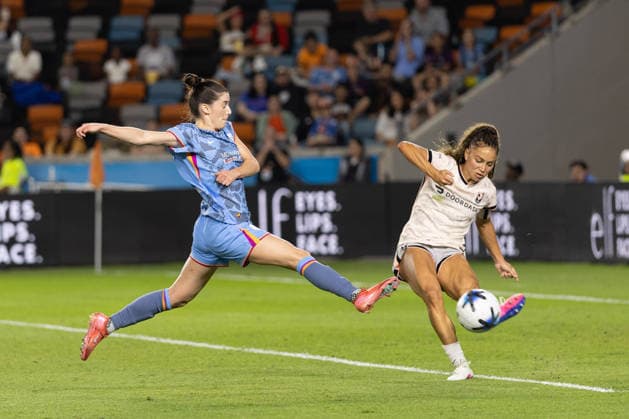 May 23, 2026, Houston, Texas, USA: Houston Dash forward KAT RADER (22) makes a goal attempt during the second half of an NWSL match between Angel City FC and the Houston Dash on May 23, 2026, at Shell Energy Stadium in Houston, Texas. Houston USA - ZUMAg287 20260523_zsp_g287_056 Copyright: xMatthewxGuzmanx