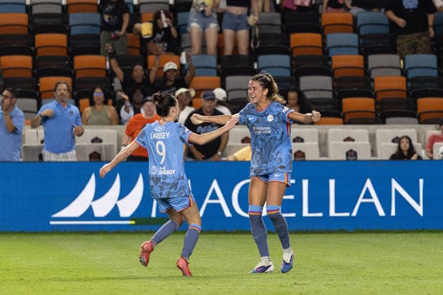 May 23, 2026, Houston, Texas, USA: Houston Dash midfielder MAGGIE GRAHAM (19) celebrates after making a goal during the second half of an NWSL match between Angel City FC and the Houston Dash on May 23, 2026, at Shell Energy Stadium in Houston, Texas. Houston USA - ZUMAg287 20260523_zsp_g287_050 Copyright: xMatthewxGuzmanx