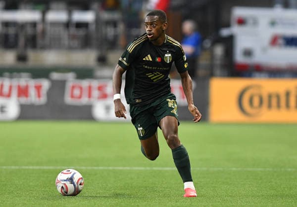 PORTLAND, OR - MAY 23: Portland Timbers midfielder David Da Costa (10) controls the ball during a MLS, Fussball Herren, USA match between the Portland Timbers and San Jose Earthquakes on May 23, 2026 at Providence Park in Portland, Oregon. (Photo by Brian Murphy Icon Sportswire) SOCCER: MAY 23 MLS Portland Timbers vs San Jose Earthquakes EDITORIAL USE ONLY Icon2605232306