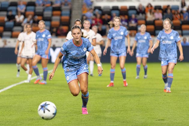 May 23, 2026, Houston, Texas, USA: Houston Dash forward KATE FAASSE (23) runs for the ball during the first half of an NWSL match between Angel City FC and the Houston Dash on May 23, 2026, at Shell Energy Stadium in Houston, Texas. Houston USA - ZUMAg287 20260523_zsp_g287_005 Copyright: xMatthewxGuzmanx