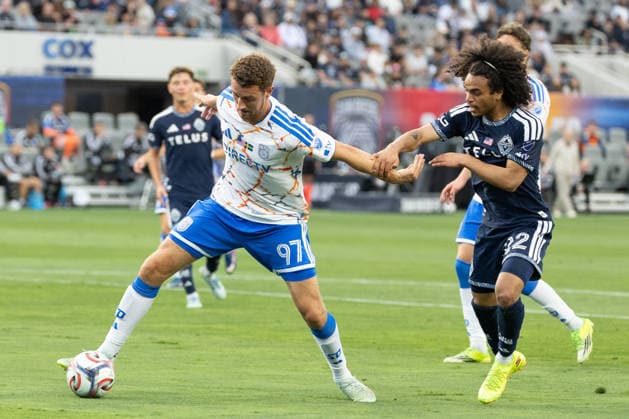 SAN DIEGO, CA - MAY 23: San Diego FC defender Christopher McVey (97) and Vancouver Whitecaps FC forward Aziel Jackson (22) compete for the ball during a MLS, Fussball Herren, USA match between Vancouver Whitecaps FC and San Diego FC on May 23, 2026 at Snapdragon Stadium in San Diego, CA. (Photo by Karl Anderson Icon Sportswire) SOCCER: MAY 23 MLS San Diego FC vs Vancouver Whitecaps FC EDITORIAL USE ONLY Icon272260523012
