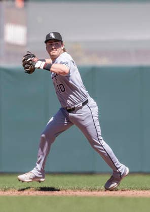 MLB, Baseball Herren, USA 2026: Chicago Vs San Francisco MAY 23 May 23 2026 Chicago second baseman Chase Meidroth (10)throws to first base during the MLB game between Chicago White Sox and the San Francisco Giants. Thurman James CSM (Credit Image: Â Thurman James Cal Media) San Francisco Ca USA EDITORIAL USE ONLY Copyright: xx ZUMA-20260523_zma_c04_118.jpg ThurmanxJamesx csmphotothree491537