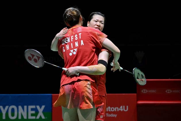 (260524) -- KUALA LUMPUR, May 24, 2026 -- Chen Fanshutian Luo Xumin (R) celebrate after winning the women s doubles final match between Chen Fanshutian Luo Xumin of China and Hirota Ayaka Ayako Sakuramoto of Japan at 2026 Malaysia Masters badminton tournament in Kuala Lumpur, Malaysia, May 24, 2026. (Photo by Xinhua) (SP)MALAYSIA-KUALA LUMPUR-BADMINTON-MALAYSIA MASTERS-WOMEN S DOUBLES ChongxVoonxChung 