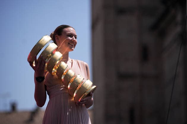 Miss with Trophy Senza Fine during Stage 15 of the Giro d™Italia, from Voghera to Milano, Italy, Sunday, May 24, 2026.  Copyright: xMarcoxAlpozzi LaPressex
