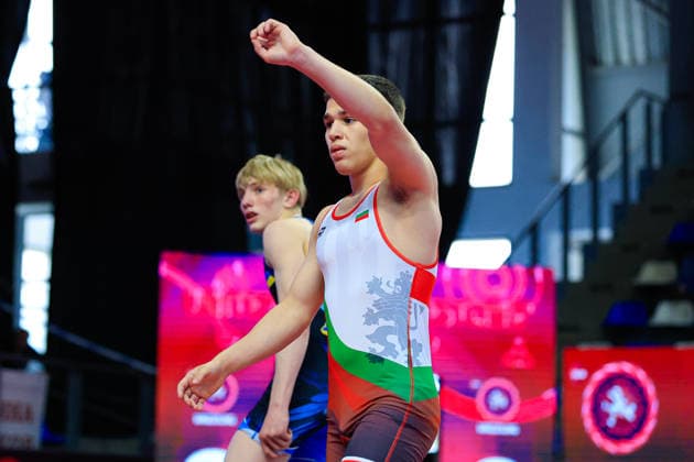 U15 Wrestling European Championships 57kg FS Yurii Symak UKR df Emre Erkanov Myumyunov BUL Copyright: xKostadinxAndonov xUnitedxWorldxWrestlingx Kostadin Andonov United World Wrestling