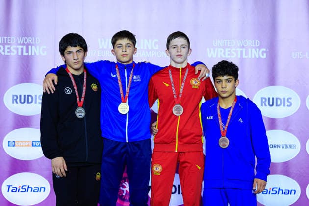 U15 Wrestling European Championships Podium 62kg FS Gold Charalampos Topalov GRE , Silver Ioane Gavashelishvili GEO , Bronze Yusif Huseynov AZE , Abdul Aziz Azizi MKD Copyright: xKostadinxAndonov xUnitedxWorldxWrestlingx Kostadin Andonov United World Wrestling