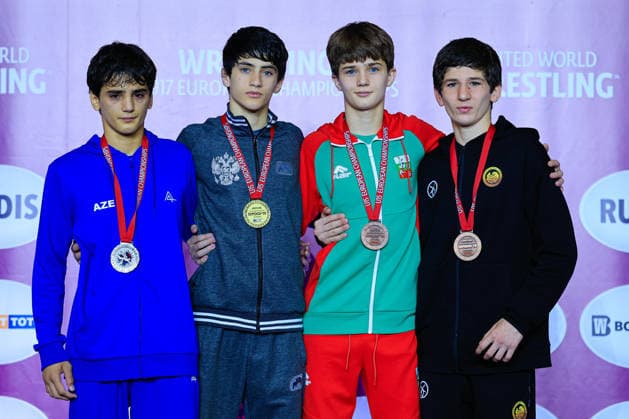 U15 Wrestling European Championships Podium 52kg FS Gold Badruddin Magomedov RUS , Silver Adam Guliyev AZE , Bronze Petro Ivanovich Karlangach BUL , Giorgi Lobzhanidze GEO Copyright: xKostadinxAndonov xUnitedxWorldxWrestlingx Kostadin Andonov United World Wrestling