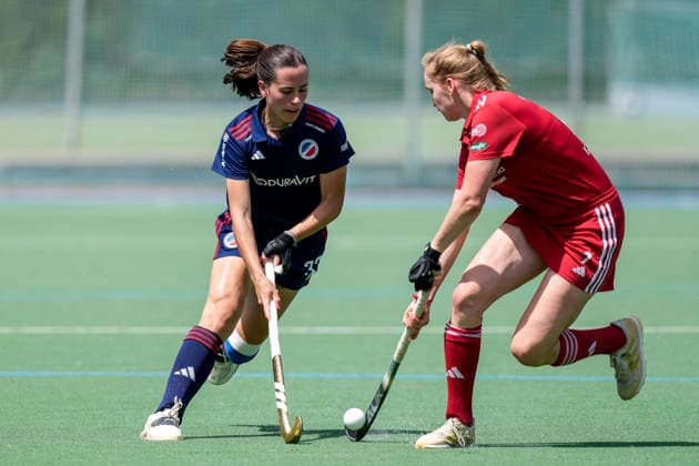 v li Carolin Seidel MHC, 32 , Johanna Czech KTHC, 7 , duel, duel, tackle, tackling, dynamics, action, action, 24 05 2026, Mannheim Germany , Hockey, German Championship, Quarterfinal 3, Women, Mannheimer HC Rot Weiss Köln xozx