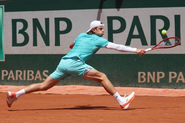 Belgian Zizou Bergs pictured in action during a first round match in the men s singles between Czech Machak and Belgian at the Roland Garros French Open tennis tournament, in Paris, France, Sunday 24 May 2026. This year s tournament takes place from 18 May to 07 June. VIRGINIExLEFOUR  x174912257x