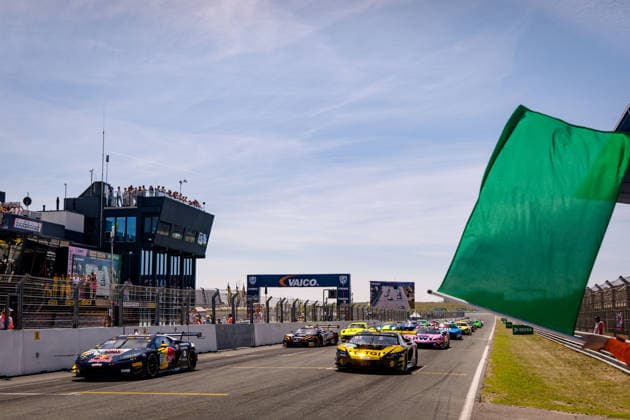 DTM, 3. + 4. Rennen Zandvoort 2026 130 Lamborghini Temerario GT3, ABT Sportsline: Luca Engstler, 63 Lamborghini Temerario GT3, GRT Grasser-Racing-Team: Mirko Bortolotti- picture by Gruppe C Photography Zandvoort Circuit Park Zandvoort Netherlands Copyright: xGruppexCxPhotographyx