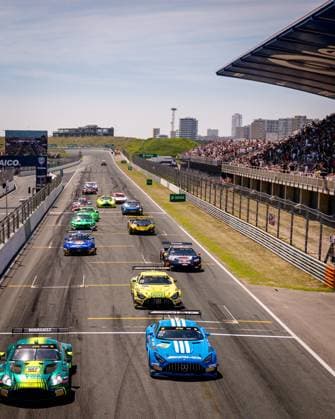 DTM, 3. + 4. Rennen Zandvoort 2026 7 Aston Martin Vantage AMR GT3 EVO, Comtoyou Racing: Nicki Thiim, 22 Mercedes-AMG GT3 EVO, Landgraf Motorsport: Lucas Auer- picture by Gruppe C Photography Zandvoort Circuit Park Zandvoort Netherlands Copyright: xGruppexCxPhotographyx