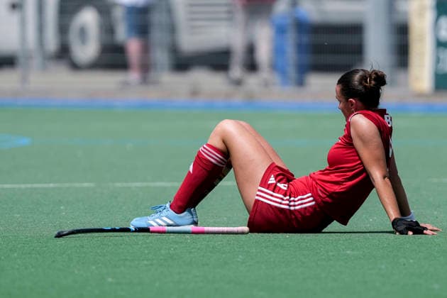 Paula Brux KTHC, 9, Captain, Player, Player of Rot Weiss Köln KTHC , disappointed about the defeat, disappointment after the final whistle, highlight, loser, lost, frustration, disappointed, pessimistic, 24 05 2026, Mannheim Germany , Hockey, German Championship, Quarterfinals 3, Women, Mannheimer HC Rot Weiss Köln xozx