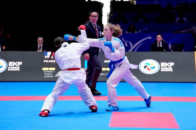 Germany EKF Karate European Championship Seniors 2026 Eissporthalle, Frankfurt The Female Kumite Team Germany Bitsch, Hubrich, Kneer, Riedel, Schroeter fighting for the gold medal against Team France Arzumian, Ozserttas, Payrot, Pea, Sombe Frankfurt am Main Eissporthalle Frankfurt Hessen Germany Copyright: xKjetilxWaberx