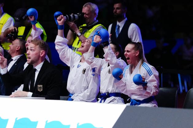 Germany EKF Karate European Championship Seniors 2026 Eissporthalle, Frankfurt The Female Kumite Team Germany Bitsch, Hubrich, Kneer, Riedel, Schroeter fighting for the gold medal against Team France Arzumian, Ozserttas, Payrot, Pea, Sombe Frankfurt am Main Eissporthalle Frankfurt Hessen Germany Copyright: xKjetilxWaberx