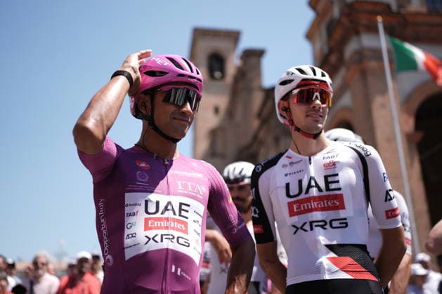 The cyclamen jersey Ecuador™s Manuel Jhonatan Narvaez of UAE Team Emirates XRG during Stage 15 of the Giro d™Italia, from Voghera to Milano, Italy, Sunday, May 24, 2026.  Copyright: xMassimoxPaolone LaPressex