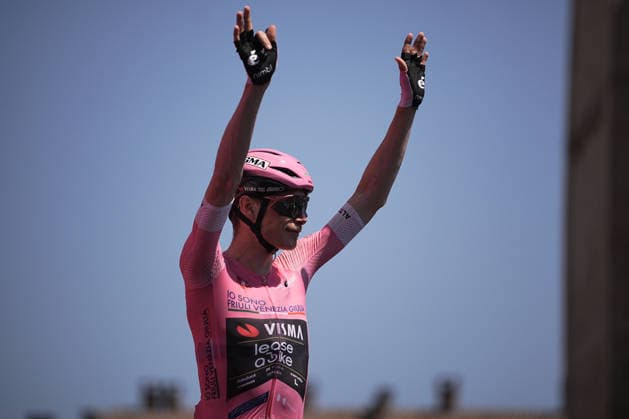The pink jersey Denmark™s Jonas Vingegaard Hansen of Team Visma Lease A Bike during Stage 15 of the Giro d™Italia, from Voghera to Milano, Italy, Sunday, May 24, 2026.  Copyright: xMarcoxAlpozzi LaPressex