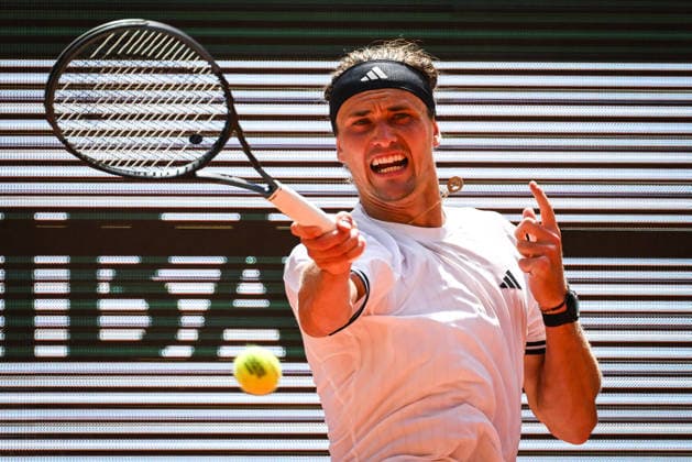 May 24, 2026, Paris, France, France: Alexander ZVEREV of Germany during the first day of the Roland-Garros 2026, French Open 2026, Grand Slam tennis tournament at Roland-Garros Stadium on May 24, 2026 in Paris, France. Roland Garros 2026 - Day 1  - ZUMAm308 20260524_zsp_m308_036 Copyright: xMatthieuxMirvillex