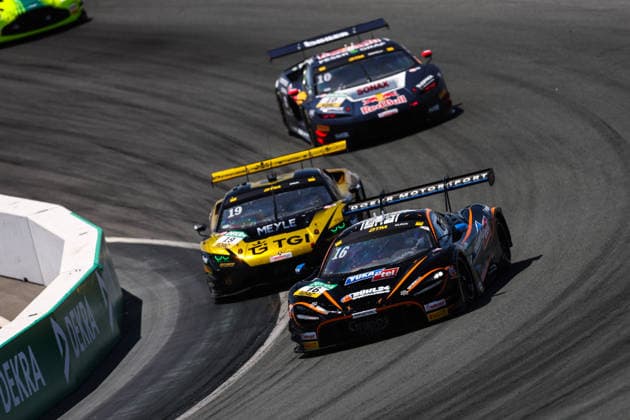 DTM, 3. + 4. Rennen Zandvoort 2026 16 McLaren 720S GT3 Evo, Dörr Motorsport: Timo Glock, 19 Lamborghini Temerario GT3, GRT Grasser-Racing-Team: Maximilian Paul- picture by Gruppe C Photography Zandvoort Circuit Park Zandvoort Noord-Holland Netherlands Copyright: xGruppexCxPhotographyx