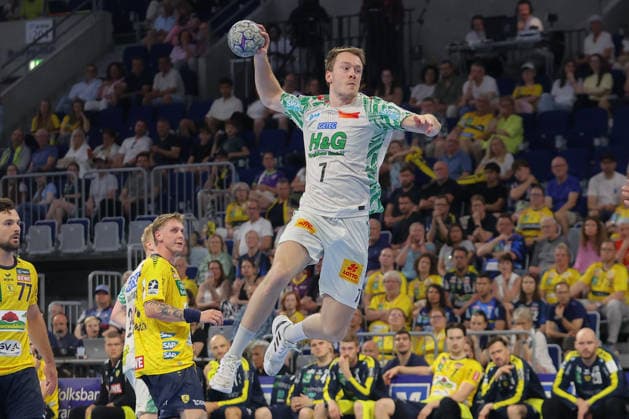 24 05 2026, xtgx, Handball, Daikin HBL, Rhein Neckar Löwen SC Magdeburg v l Felix Claar Magdeburg, 7 wirft Tor, Torschuetze, erzielt Tor, Treffer, scores the goal Mannheim
