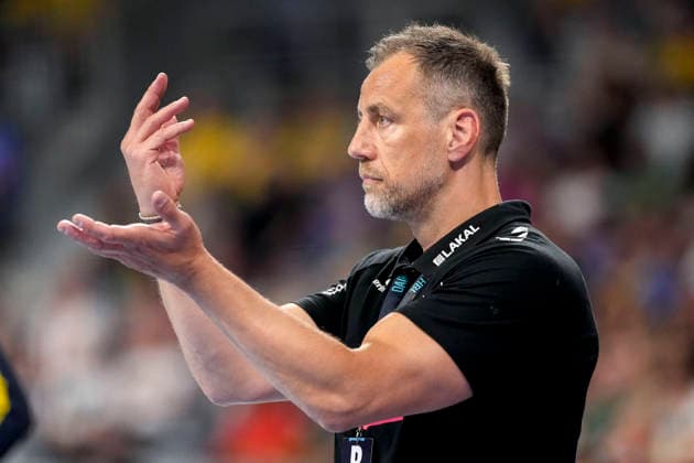 Maik Machulla coach, head coach, RNL , gives instructions, gestures, gesturing with arms, single image, single photo, action, action, 24 05 2026, Mannheim Germany , Handball, Bundesliga, Rhein Neckar Löwen SC Magdeburg xozx