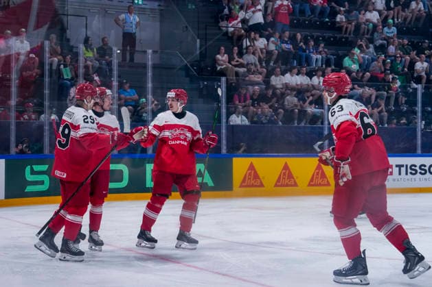 FRIBOURG, SWITZERLAND MAY 24 Denmark celebrates his 2 0 during the 2026 IIHF Ice Hockey World Championship Switzerland game between Denmark and Italy at BCF Arena on May 24, 2026 in Fribourg, Fribourg Fribourg BCF Arena Fribourg Switzerland Copyright: xJustPictures.ch JarixPestelaccix jp-en-EuSpIm-JP6_JAR_Denmark_Italy_24May2026_00013
