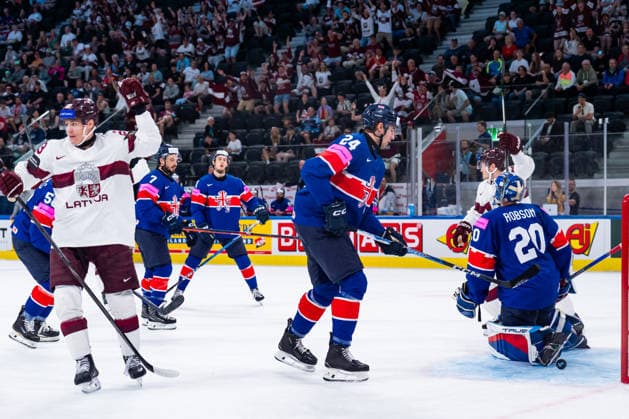 ZURICH, SWITZERLAND - MAY 24: -Latvian Team during their 2:0 goal celebration during the Preliminary Round - Group A Match 43 between Great Britain and Latvia at the IIHF Ice hockey, Eishockey World Championship, WM, Weltmeisterschaft 2026, Swiss Life Arena on May 24, 2026 in Zurich, Switzerland. Zurich Switzerland Copyright: xTimoxSteinx