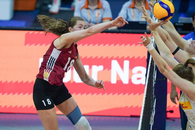 2026-05-24 Netherlands v Germany - Four Nations Cup APELDOORN, NETHERLANDS - MAY 24: Leana Grozer of Germany during the Four Nations Cup match between Netherlands and Germany at Omnisport on May 24, 2026 in Apeldoorn, Netherlands. Apeldoorn Omnisport Netherlands Content not available for redistribution in The Netherlands directly or indirectly through any third parties. Copyright: xAndrexWeeningx