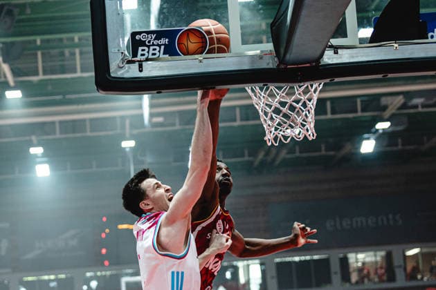 easyCredit Basketball Bundesliga, 4 Playoff Quarterfinals Fitness First Baskets Würzburg vs Telekom Baskets Bonn, 24 05 2026 Grayson Murphy Telekom Baskets Bonn 7 and Johnathan Stove Würzburg 22 easyCredit Basketball Bundesliga, 4 Playoff Quarterfinals Fitness First Baskets Würzburg vs Telekom Baskets Bonn, 24 05 2026, Tectake Arena Würzburg Copyright: xBEAUTIFULxSPORTS Derixx