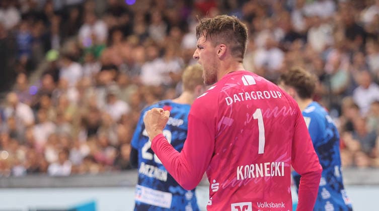 Stuttgart , Handball Daikin Bundesliga TVB Stuttgart vs SG Flensburg Handewitt , Mateusz Kornecki TVB